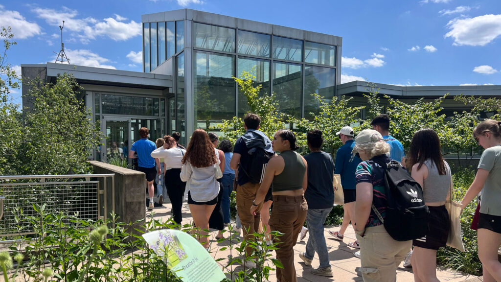 Students in the High Performance Building program walk into Phipps Center for Sustainable Landscapes